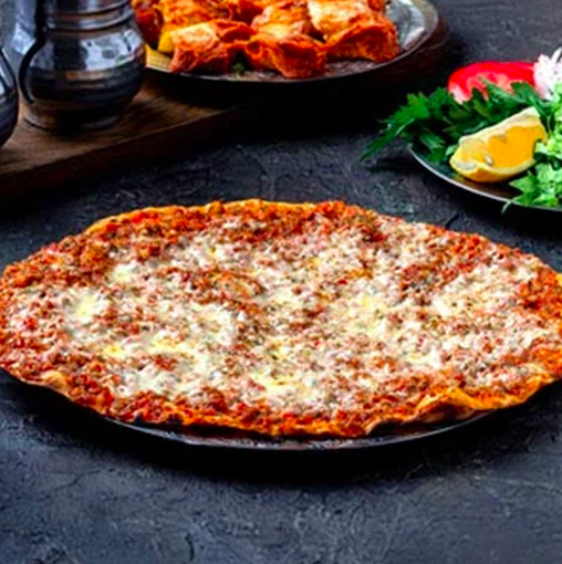 Kaşarlı Lahmacun